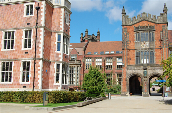 英国留学申请应该如何选择？