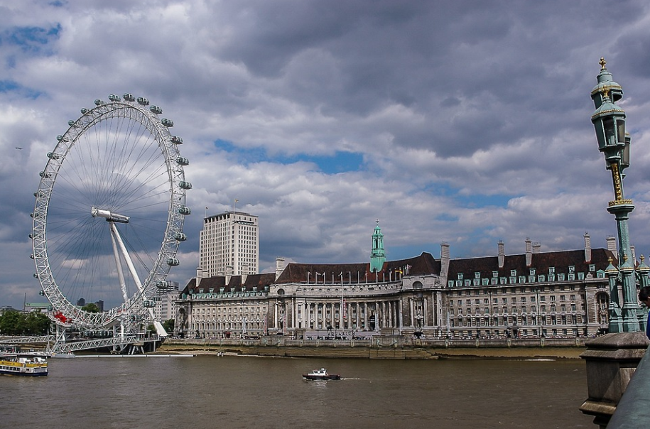 英国QS前100院校都偏好哪些学生？你的背景能申哪所院校？